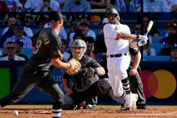 Mookie Betts hits an RBI.